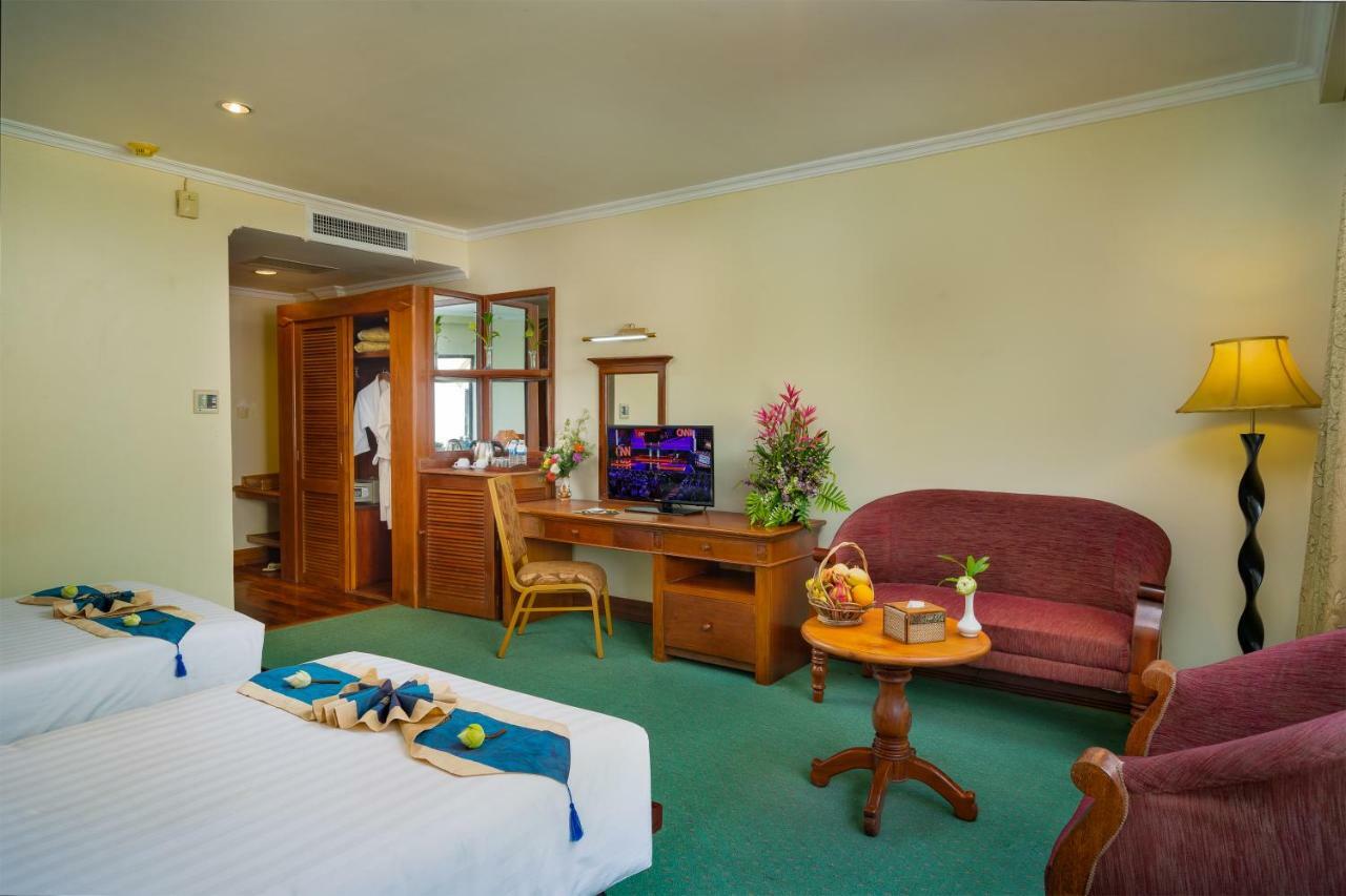 Dragon Royal Angkor Hotel Siem Reap Exterior foto