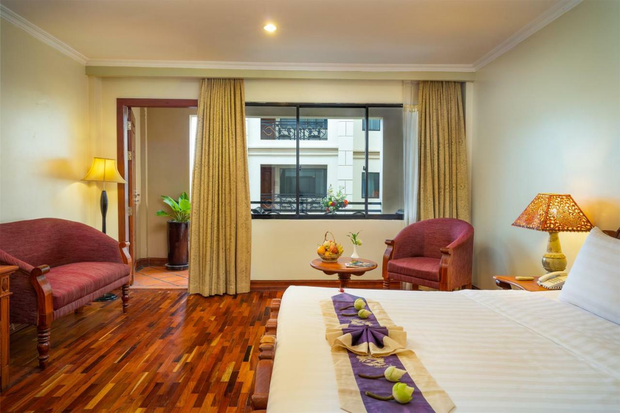 Dragon Royal Angkor Hotel Siem Reap Exterior foto