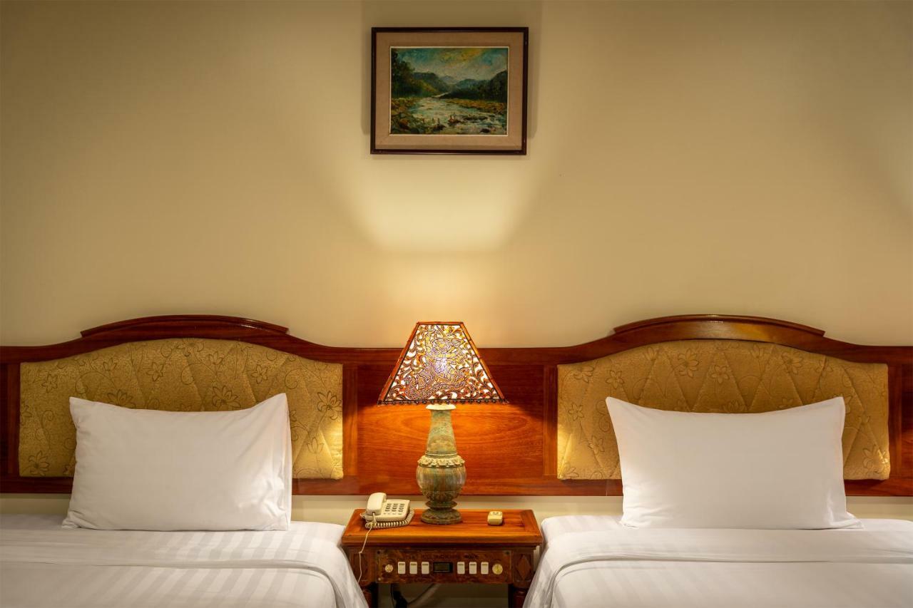 Dragon Royal Angkor Hotel Siem Reap Exterior foto