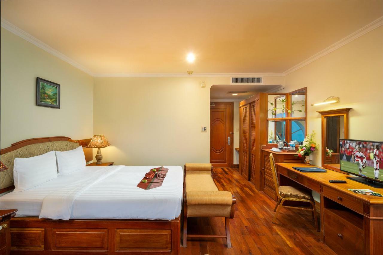 Dragon Royal Angkor Hotel Siem Reap Exterior foto